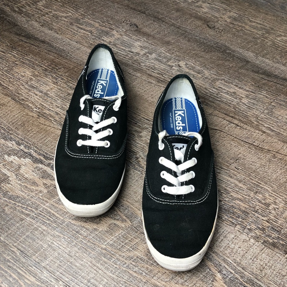 Women’s Size 7 Keds